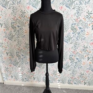 Elegant Black Long Sleeve Crop Top